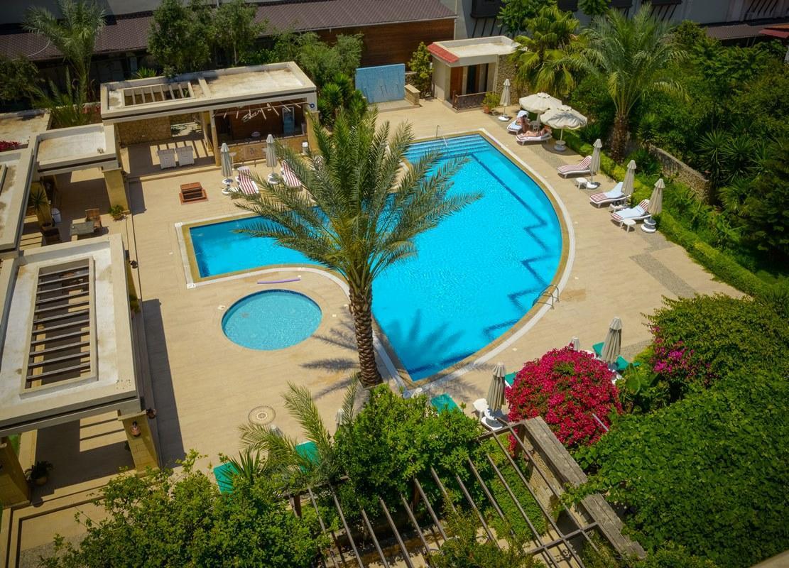 Pia Bella 4*